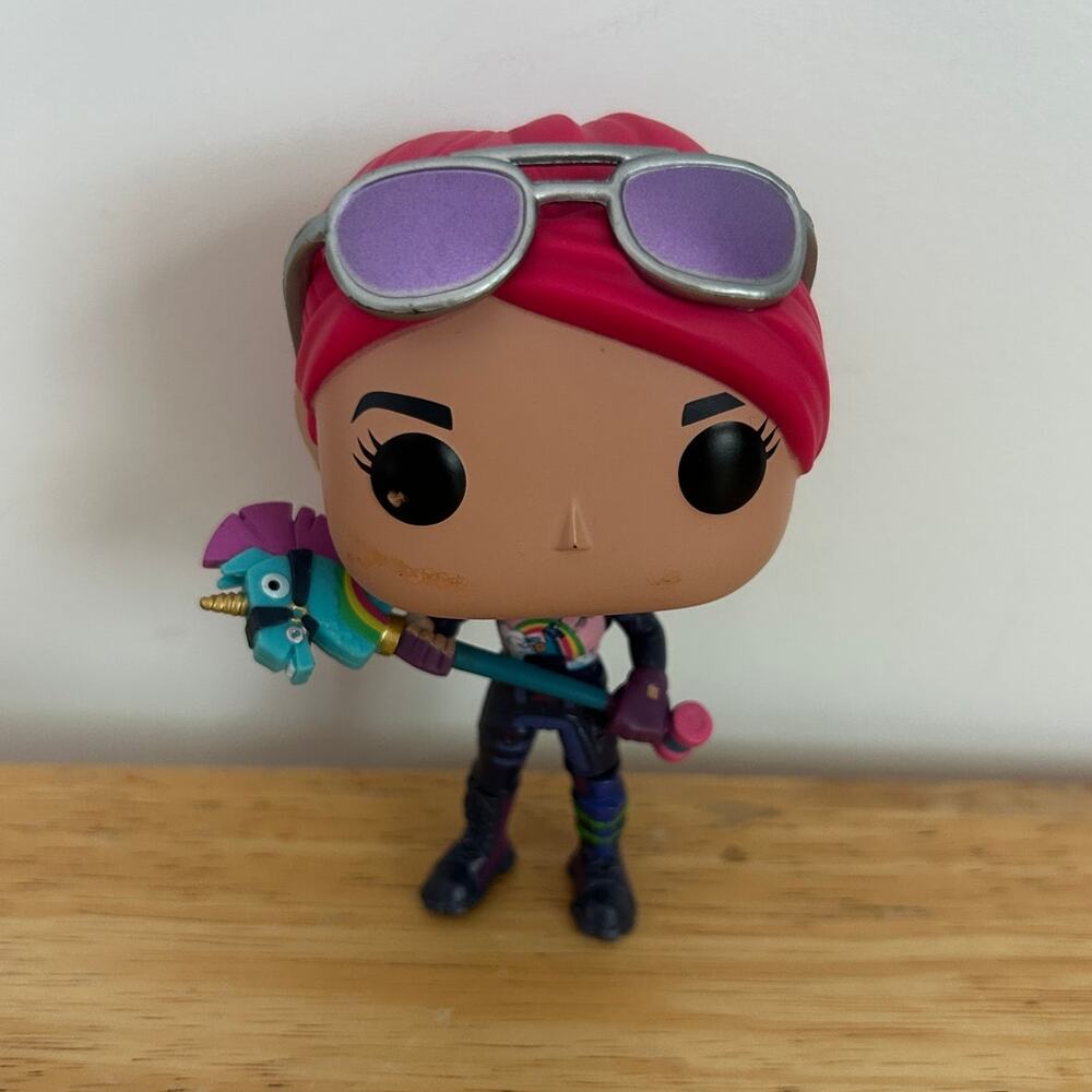 Funko Pop! Games Fortnite Brite Bomber #427 – Rainbow Smash Pickaxe Vinyl Figure